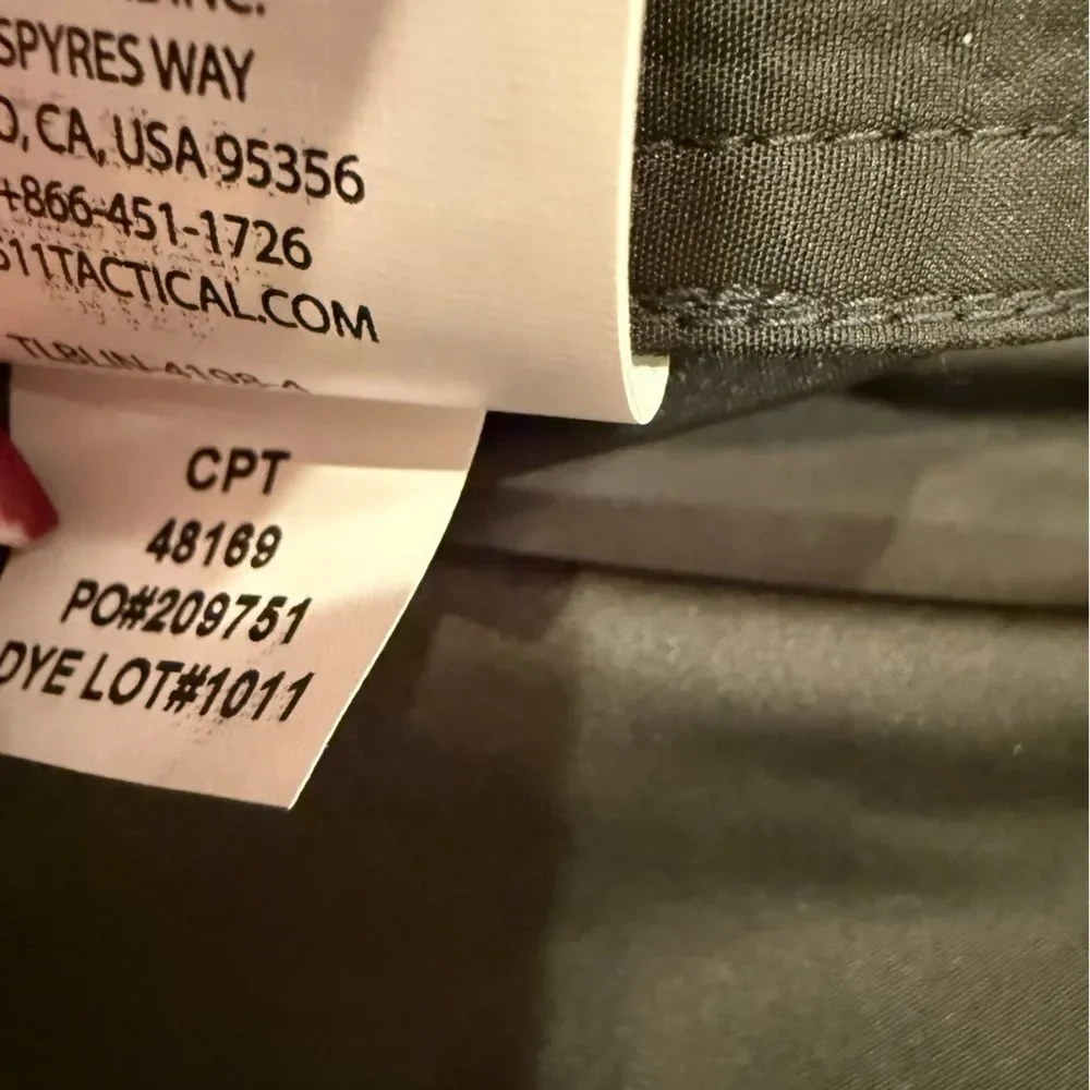 5.11 Tactical Men's Olive Green Lightweight Raincoat Windbreaker Size Small